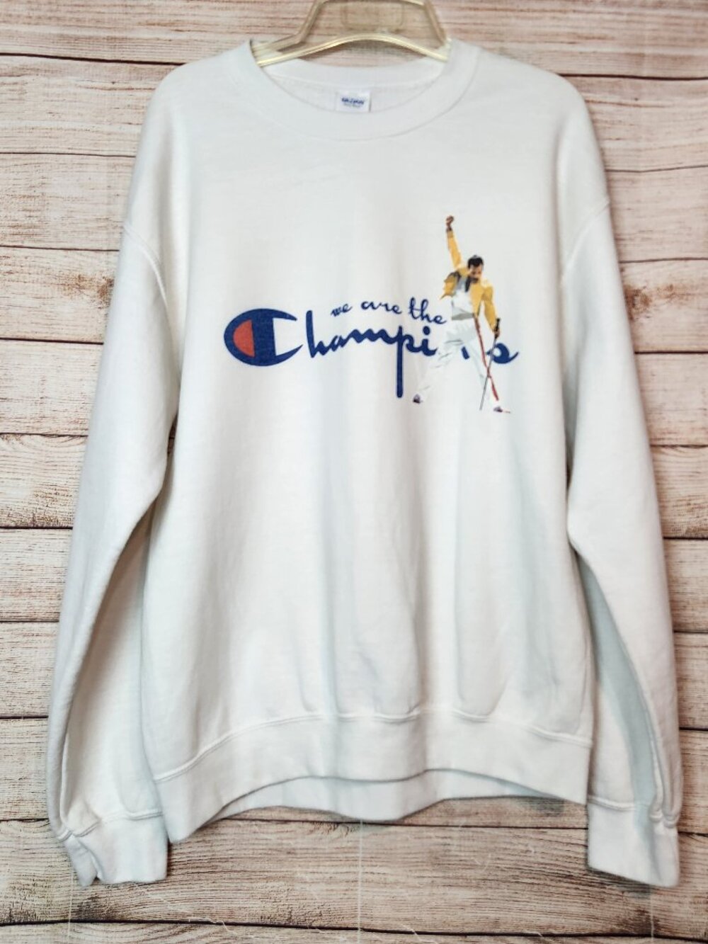 Gildan White "We are the 'Champion" Freddie Mercury Queen Sweatshirt Size Medium